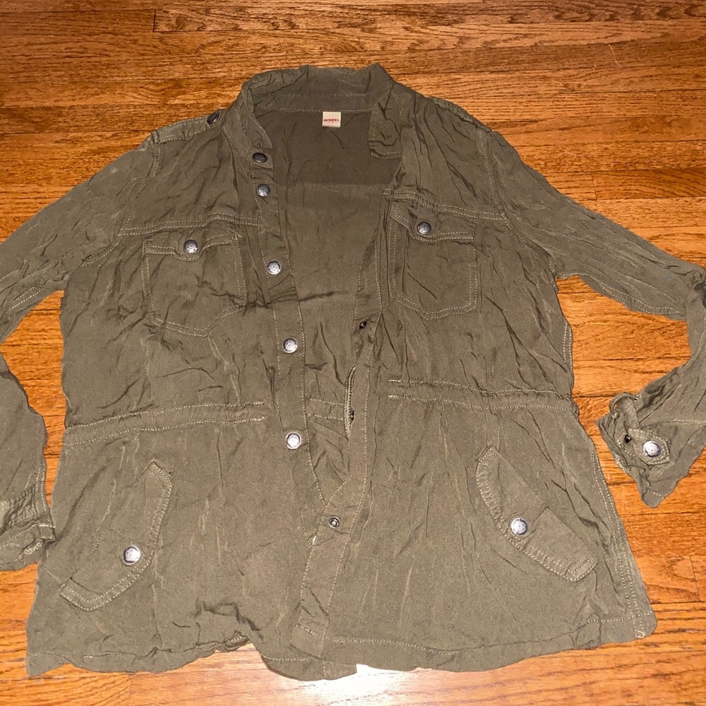 Olive Green Light Jacket/Shirt (Size L)
